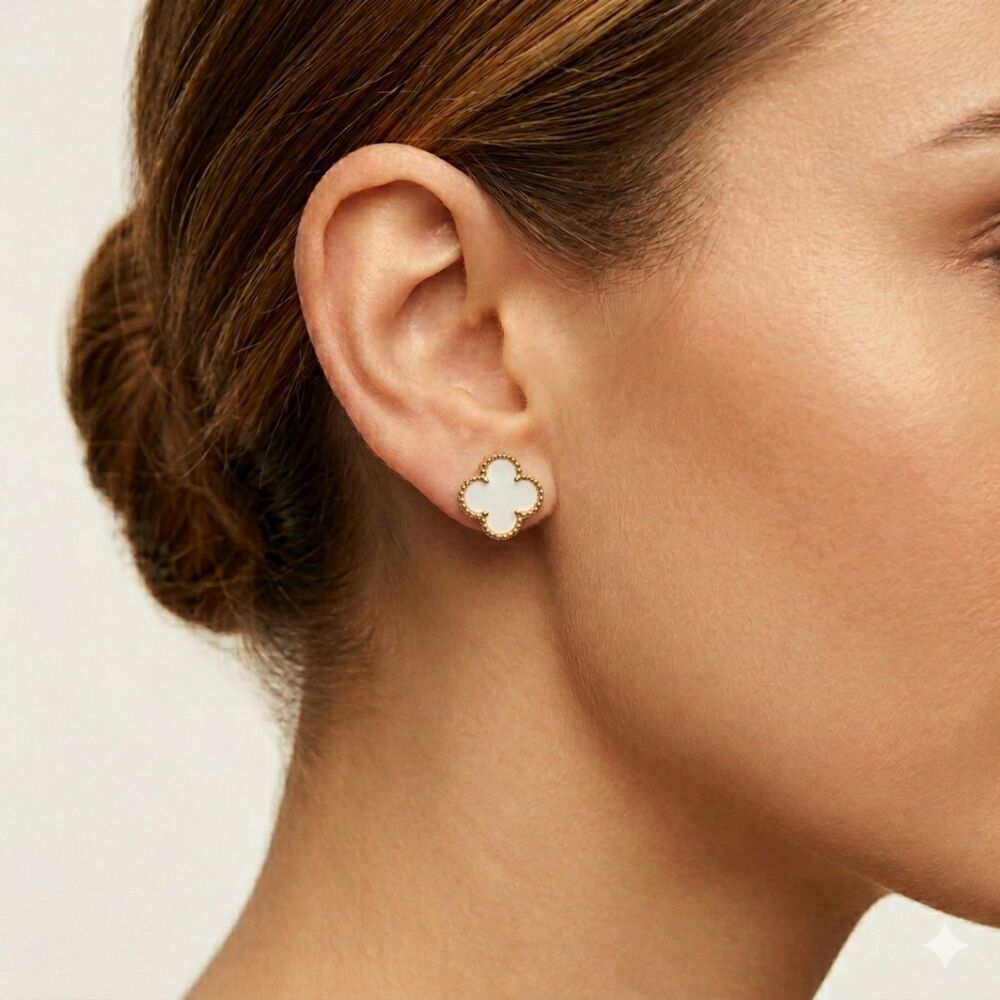 STAINLESS STEEL STUD EARRINGS Clover Shape White/Gold Jewelry NEW IN PACKAGE